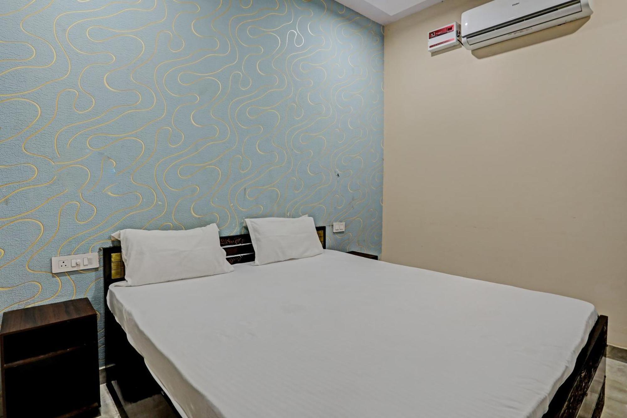 Hotel Dream Lounge Jalandhar Exterior foto