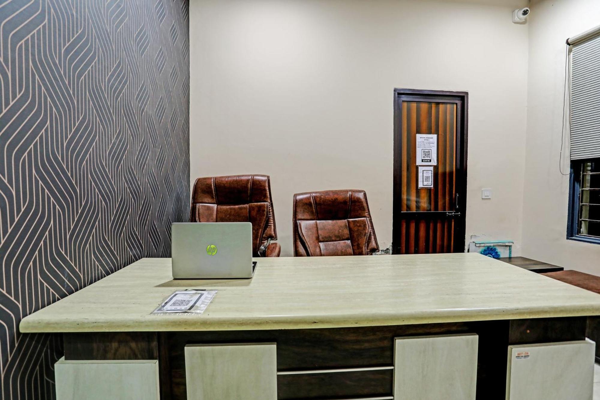 Hotel Dream Lounge Jalandhar Exterior foto